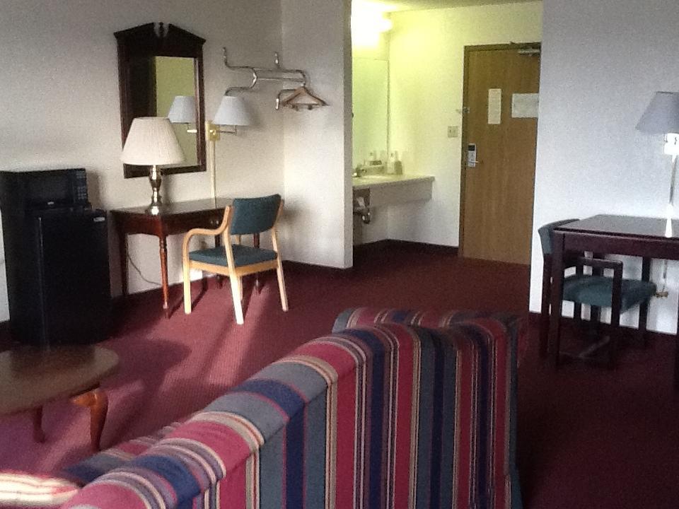 Super 8 By Wyndham Kennett Motel Екстериор снимка