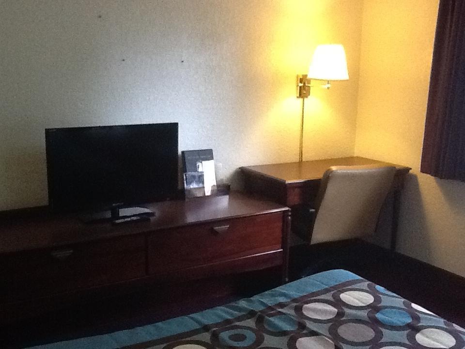 Super 8 By Wyndham Kennett Motel Екстериор снимка