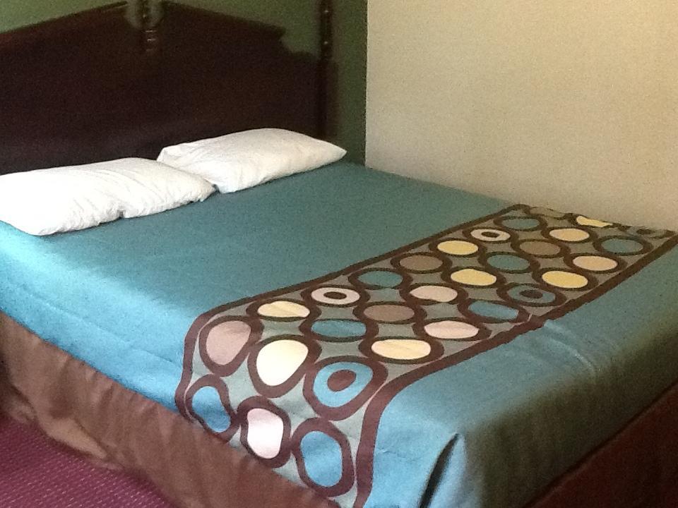 Super 8 By Wyndham Kennett Motel Екстериор снимка